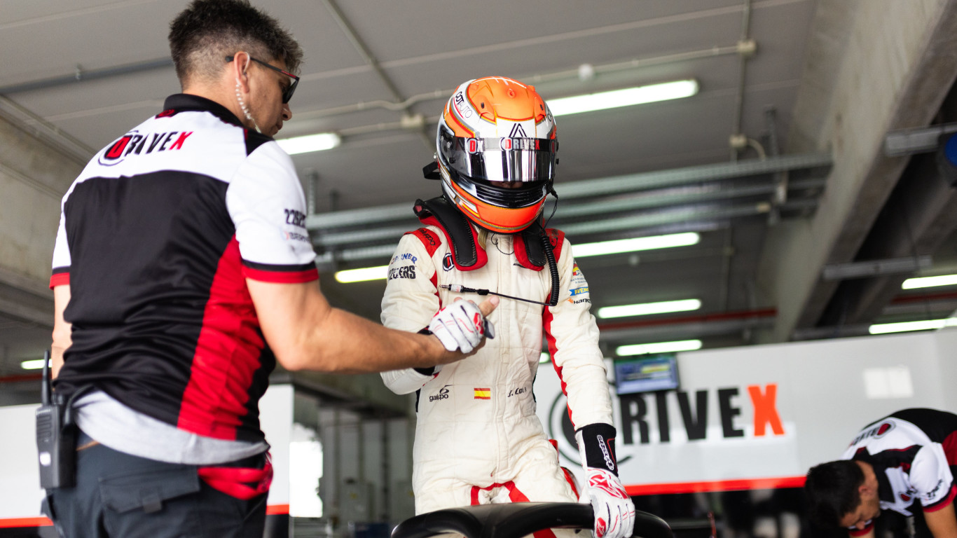 Piloto Drivex con asistente